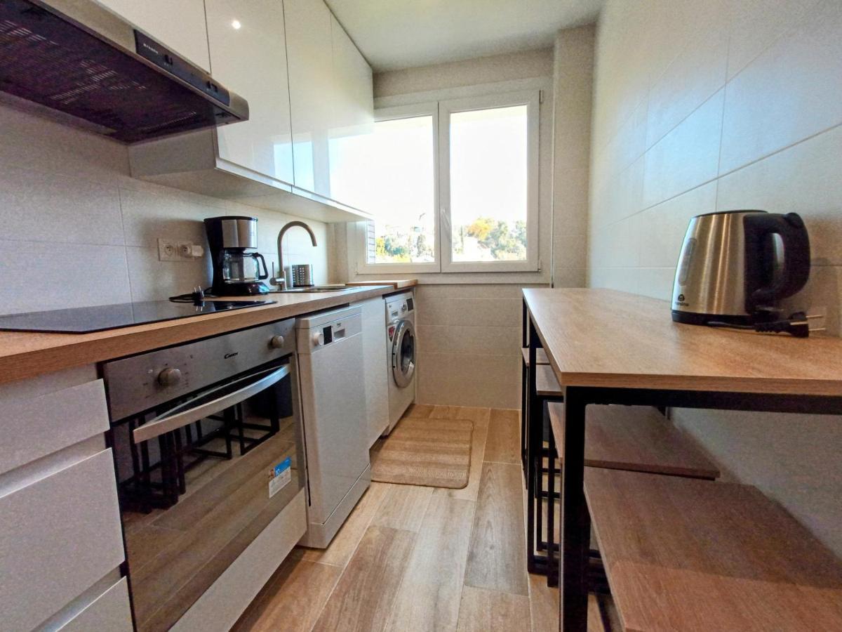 Private Room In Renovated Apartment - Tram 1 Min Walk 尼斯 外观 照片