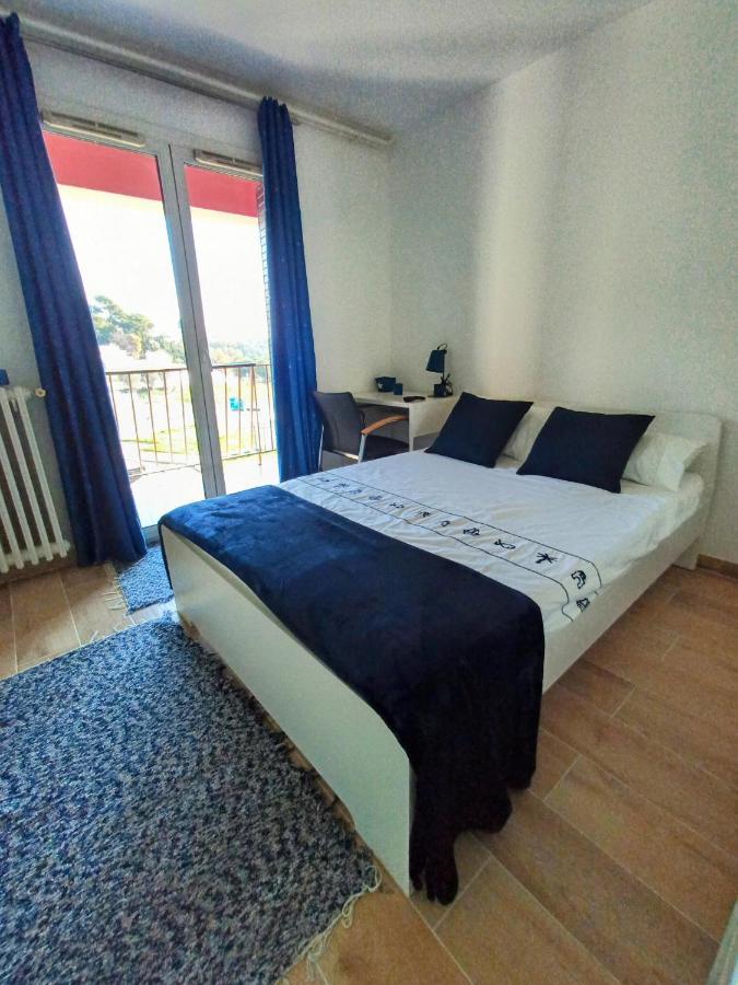 Private Room In Renovated Apartment - Tram 1 Min Walk 尼斯 外观 照片