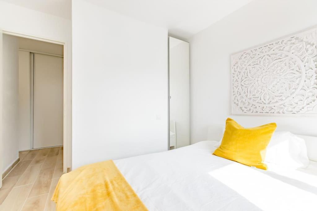 Private Room In Renovated Apartment - Tram 1 Min Walk 尼斯 外观 照片